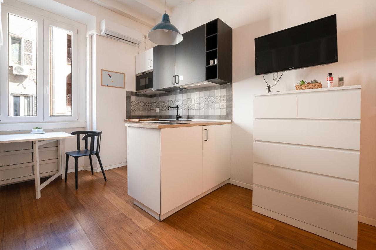 Cozy Apartment Near Navigli Milan Luaran gambar